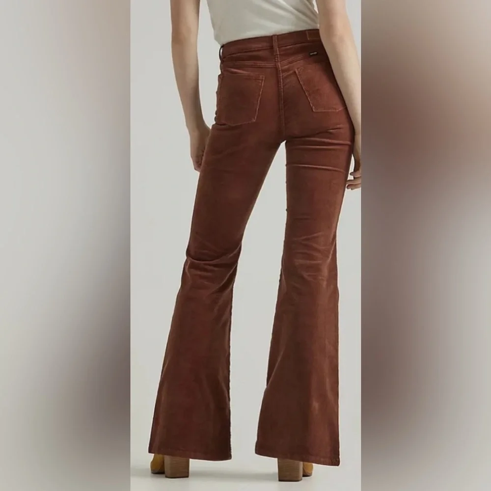 Free People X Wrangler® Corduroy High Rise Fierce Flare Jean Saddle. NWT Sz 8/29 - Picture 5 of 9